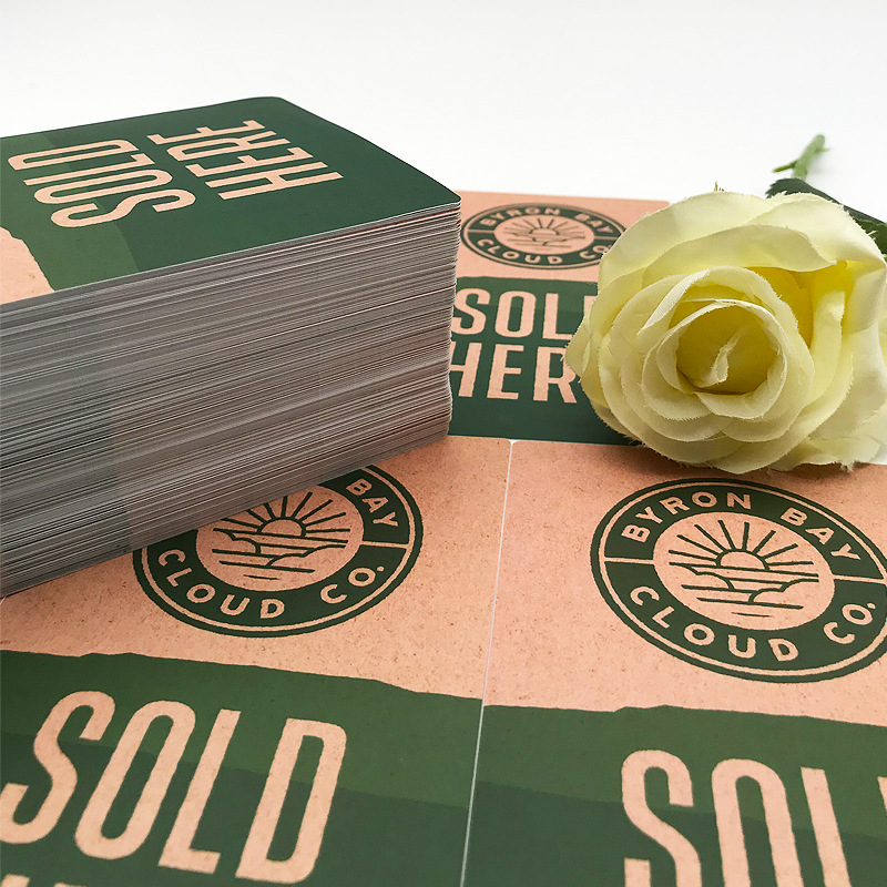 Naklejka kraftowa do kontaktu z żywnością – etykieta piekarnicza i detaliczna